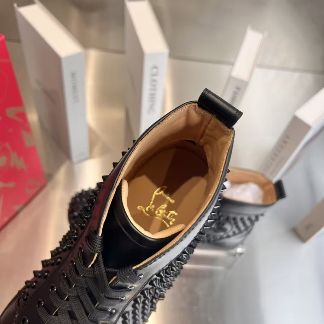 ua Chr1st1an louboutin l0vis strass sneakers