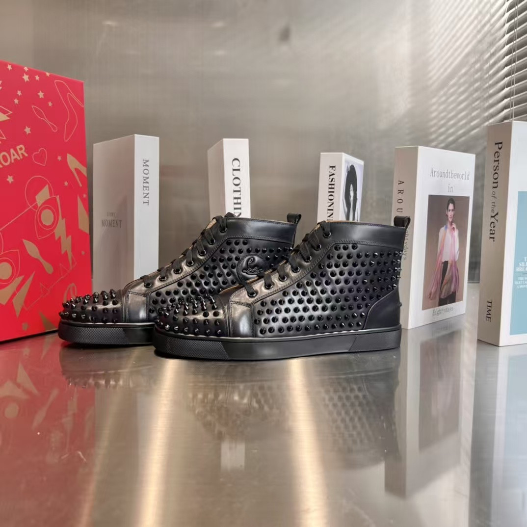 ua Chr1st1an louboutin l0vis strass sneakers