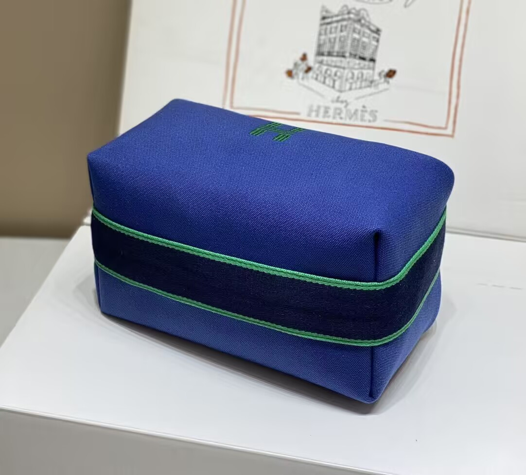 H**me5 canvas bride-a-brac case toiletry pouch