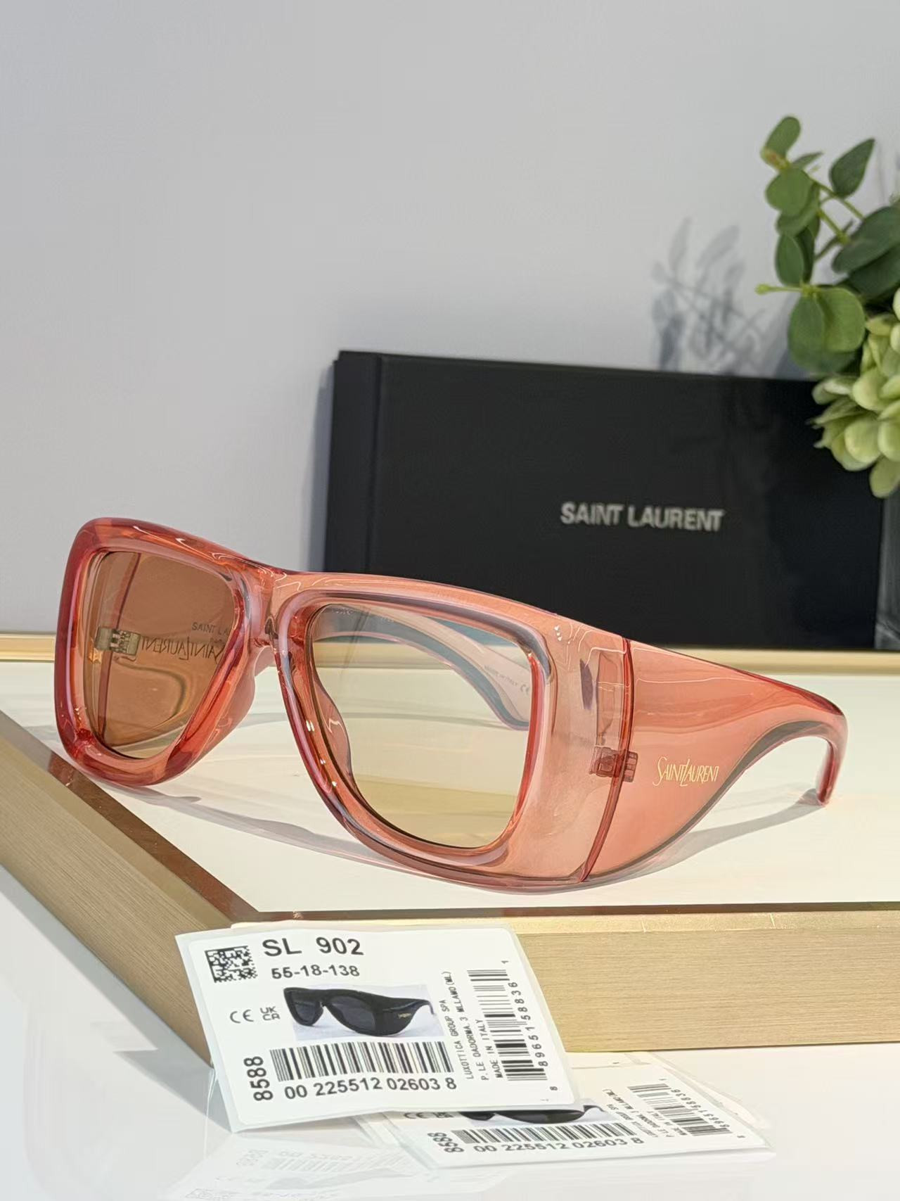 Y51 glasses