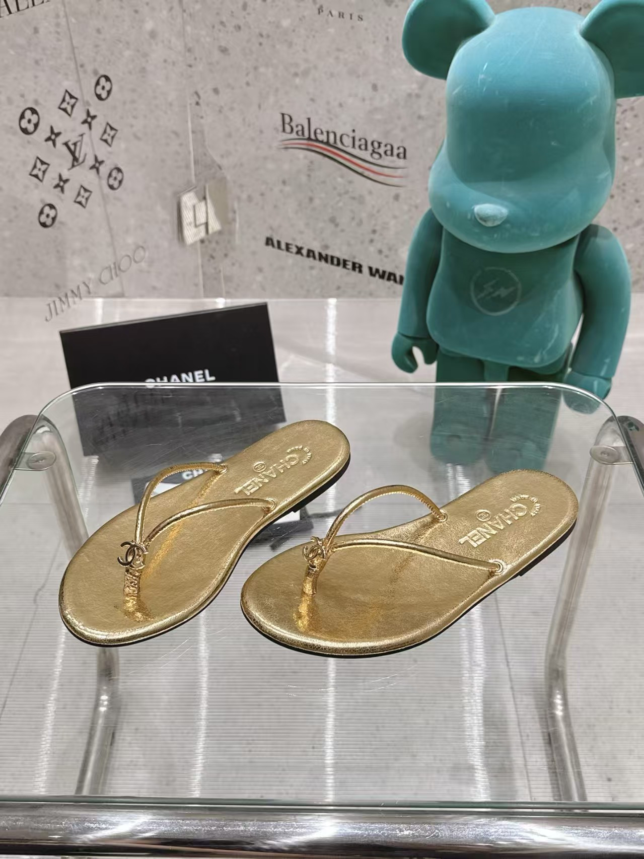 ua Ch**el slides
