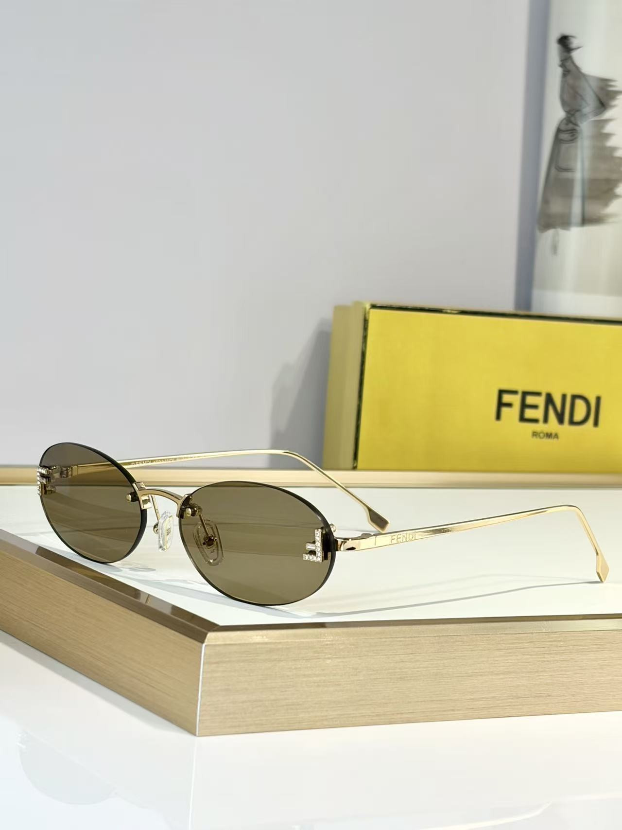 F**di glasses
