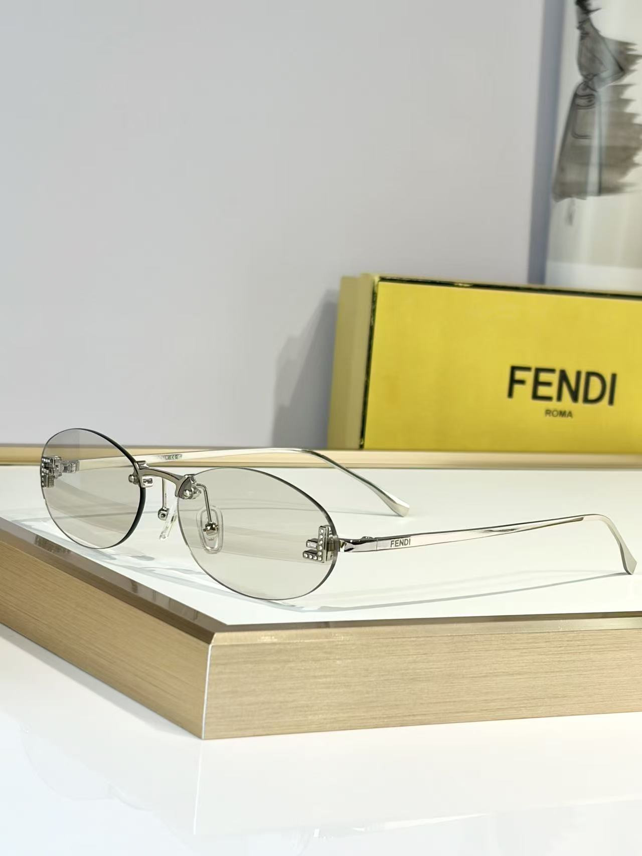 F**di glasses