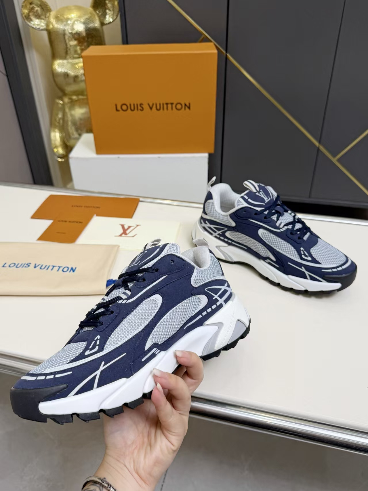UA LV Sneakers