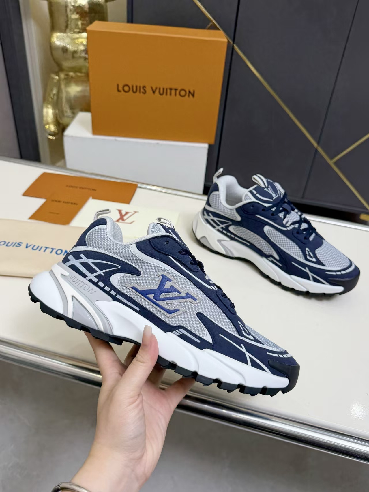 UA LV Sneakers