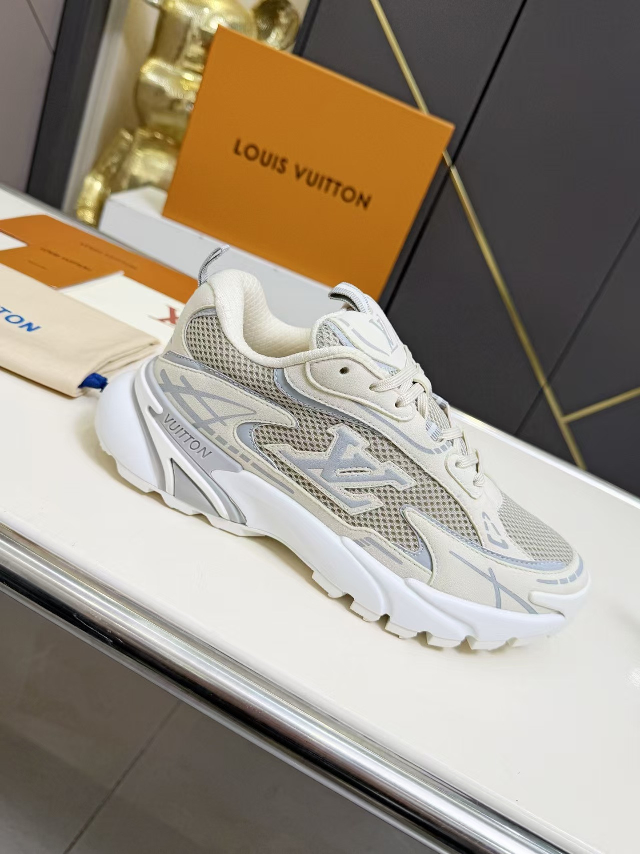 UA LV Sneakers