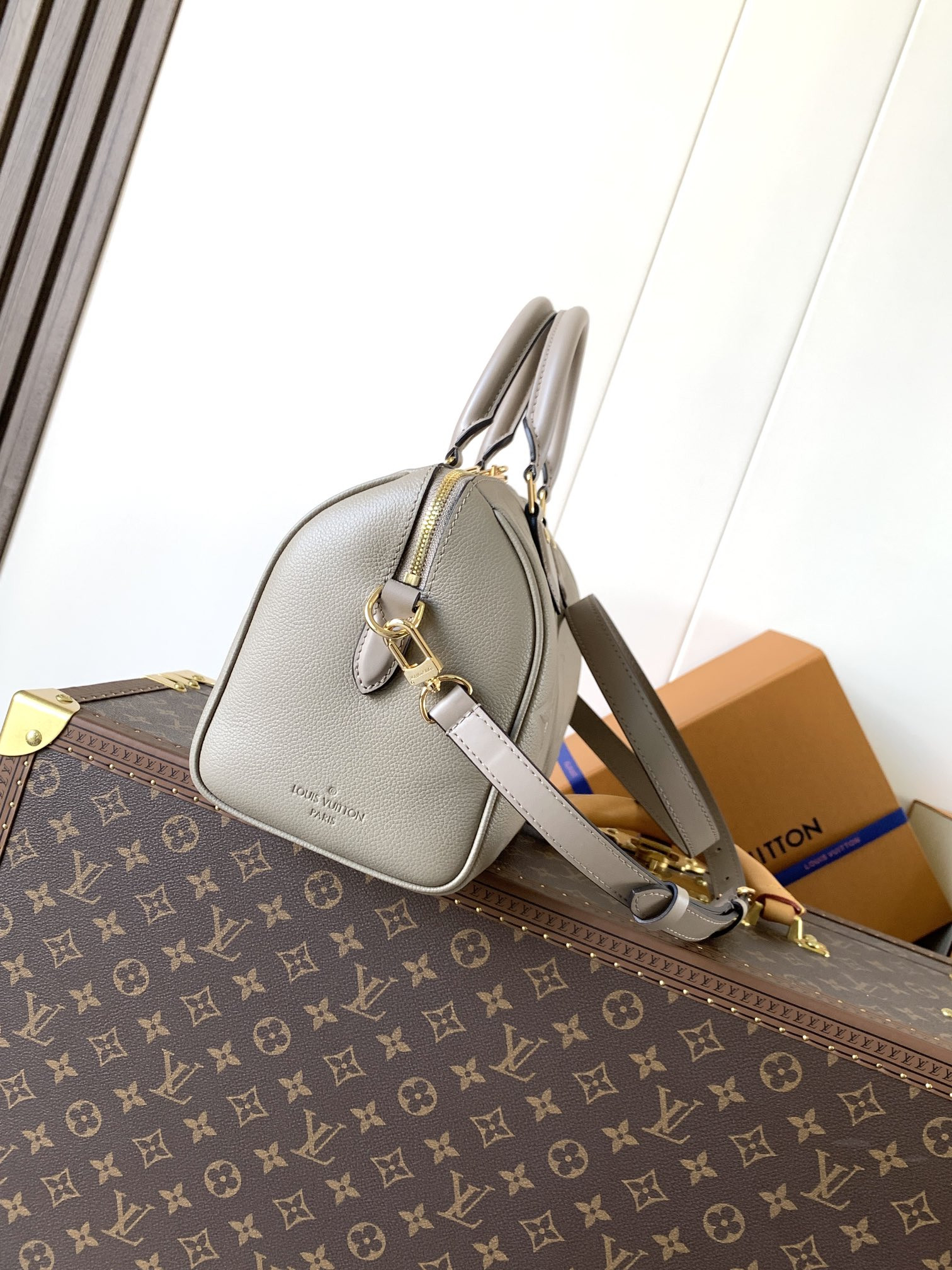 LV Speedy Bandoulière 25 M59273 25x19x15cm