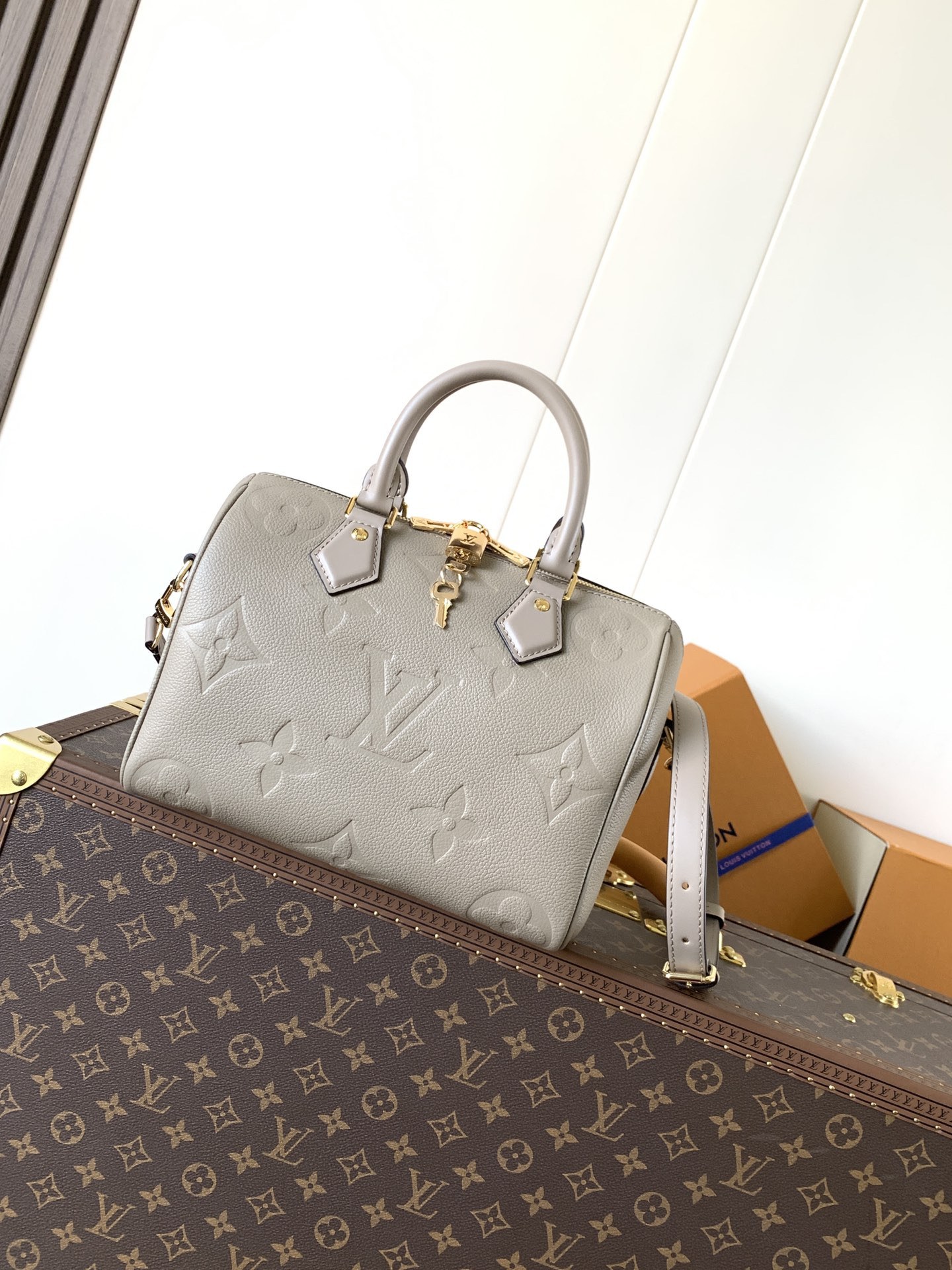 LV Speedy Bandoulière 25 M59273 25x19x15cm