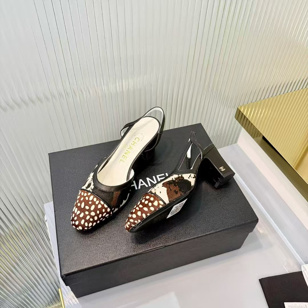 ua Ch**el slingback