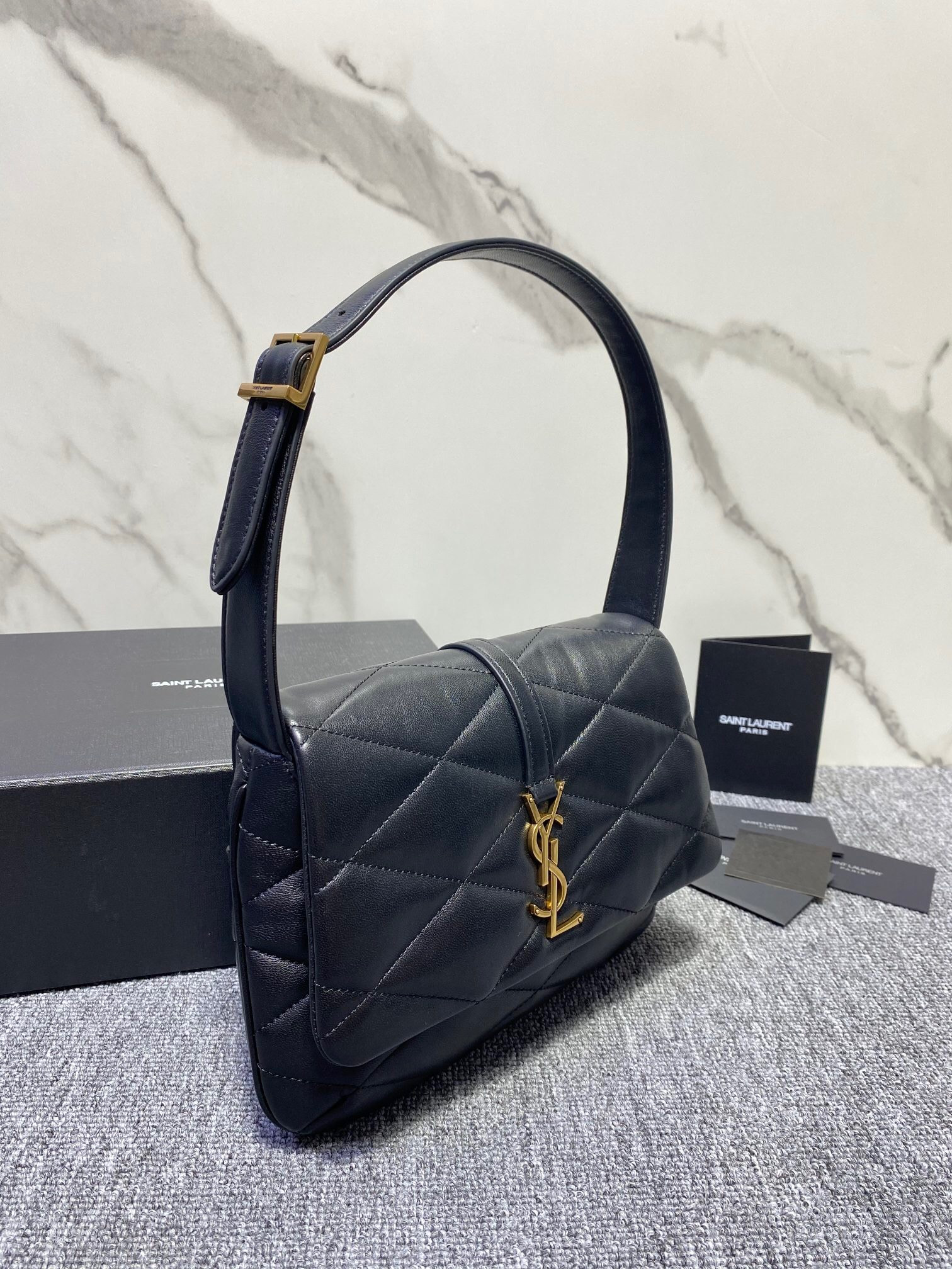 Sa1nt Lau*nt LE 57 HOBO BAG IN QUILTED LAMBSKIN