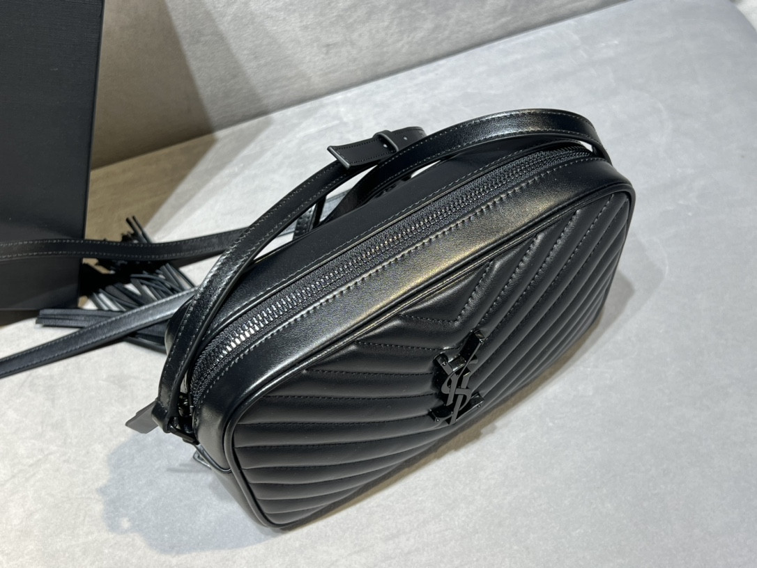 Y51 LOU Camera bag in quilted leather