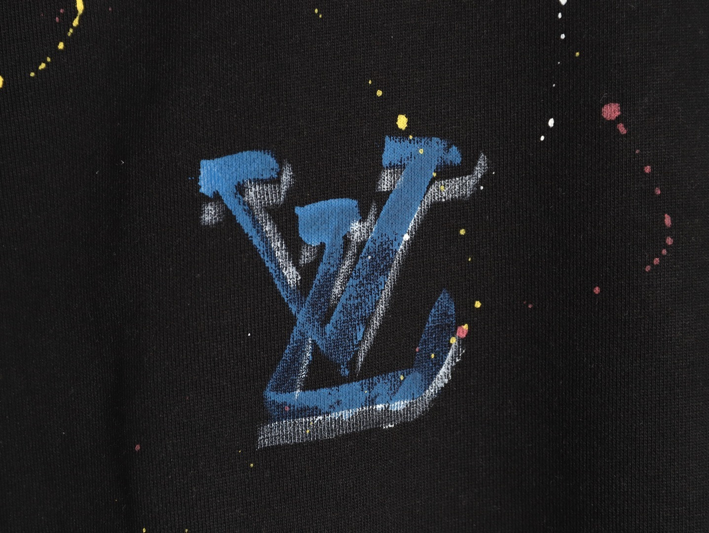 L0vis Vvtt0n Hoodies