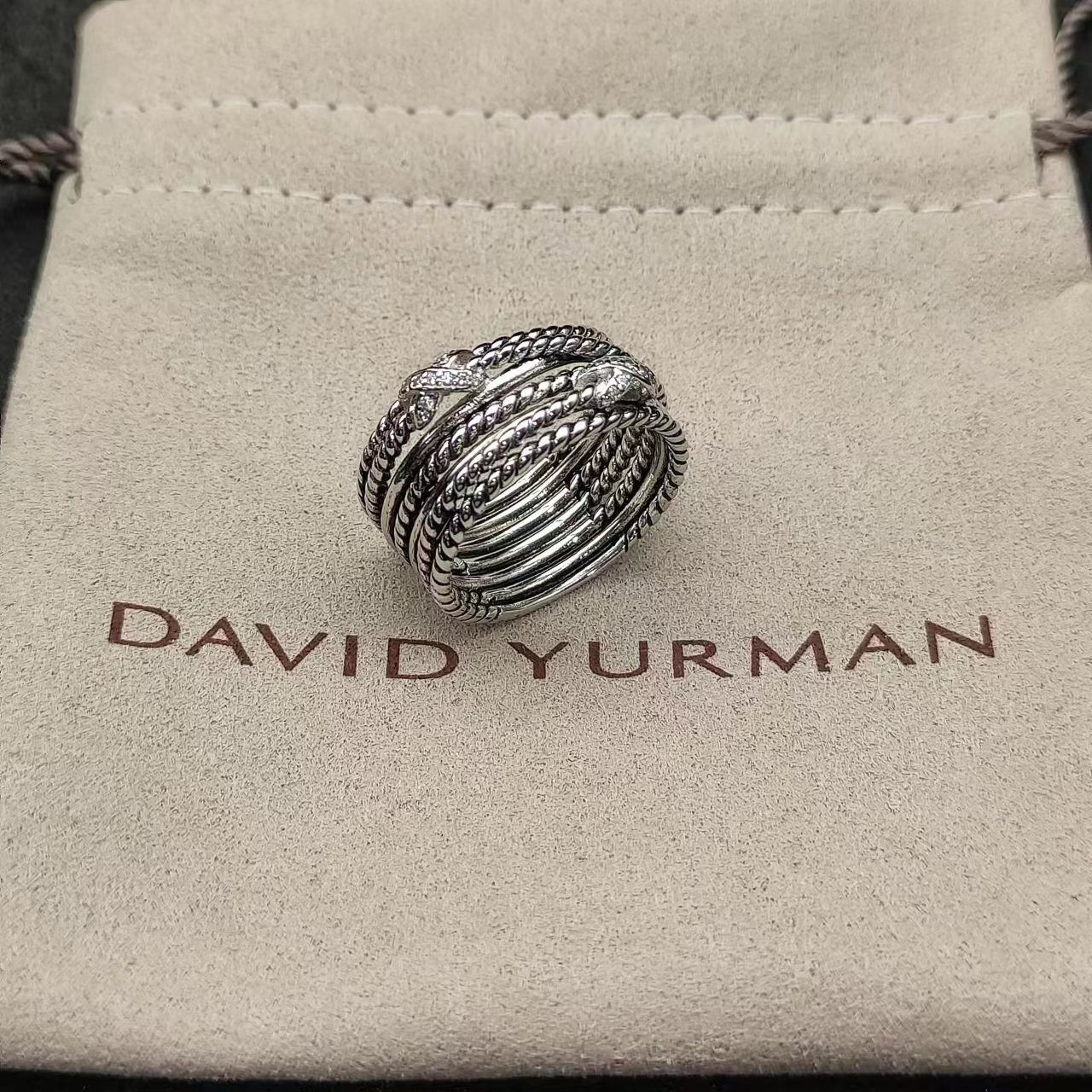 dau1d Yvrm*n ring