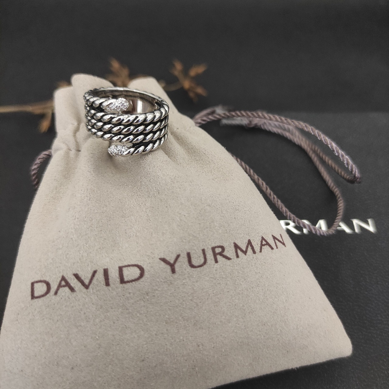 dau1d Yvrm*n ring