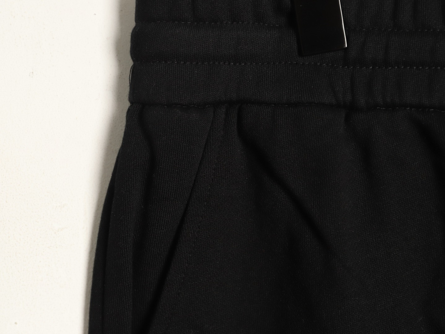 Ch*0me He**ts shorts
