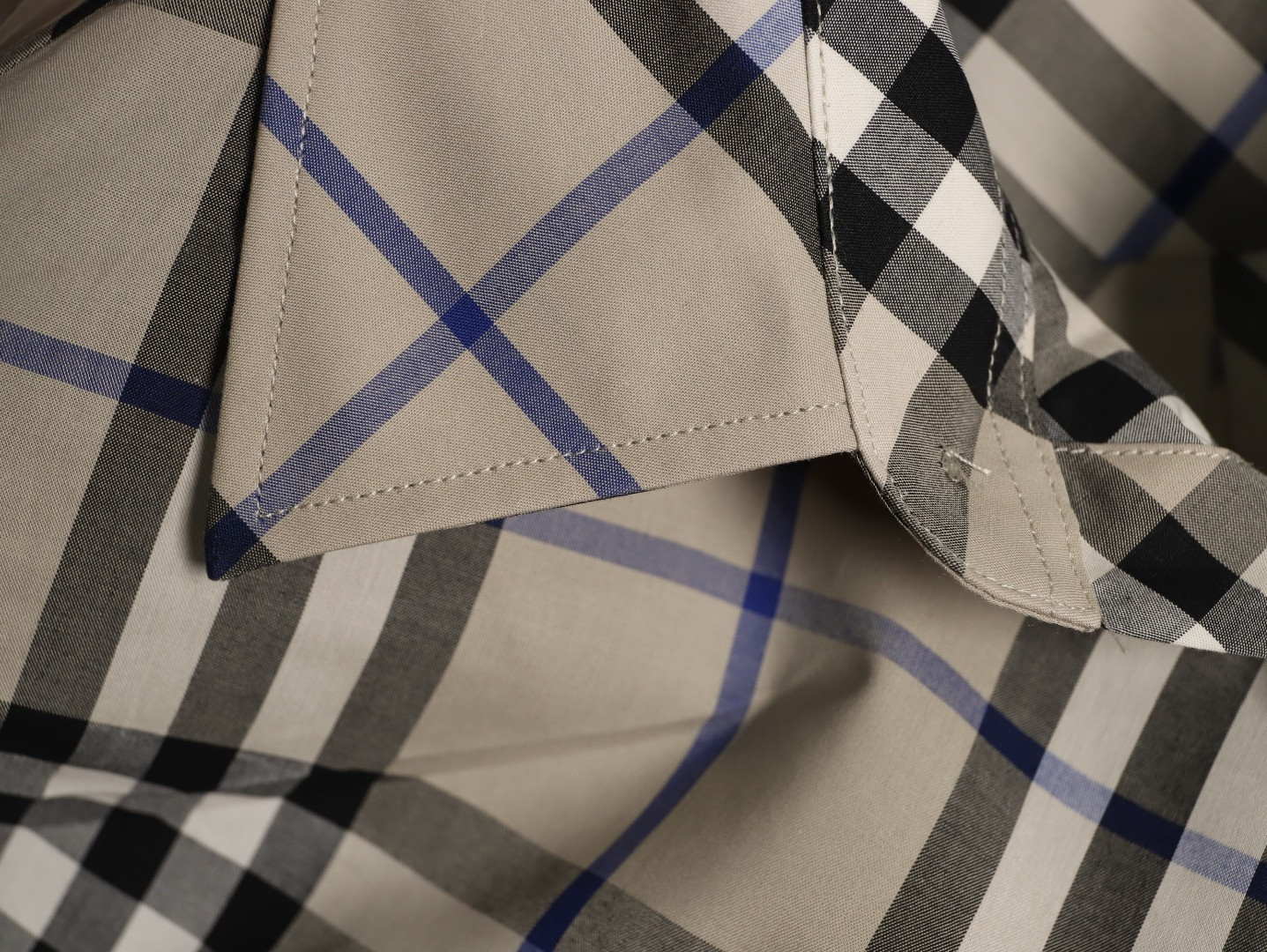 Bv*b*rry long-sleeved shirts