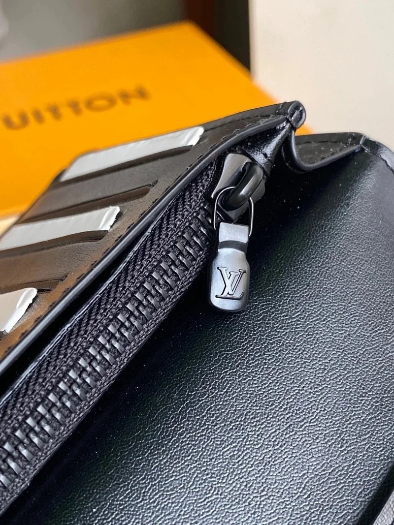 LV BRAZZA WALLET M69980