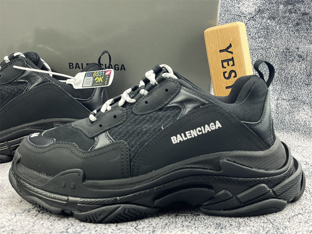 UA TRIPLE S SNEAKER SILVER BLACK