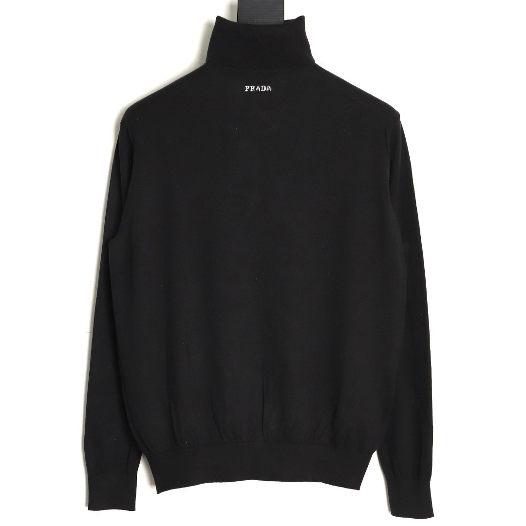Pra*a prd sweaters