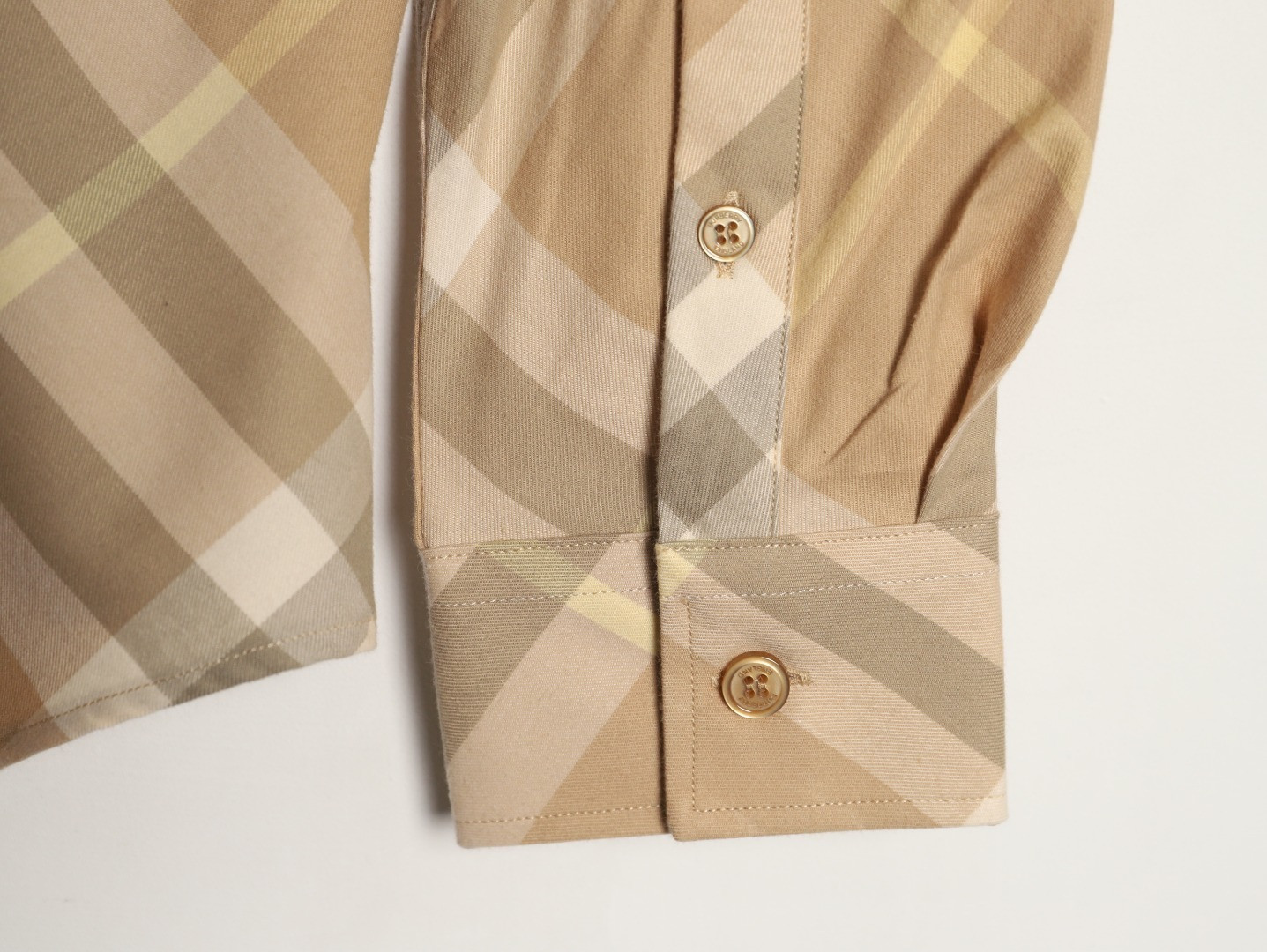 Bv*b*rry long-sleeved shirts