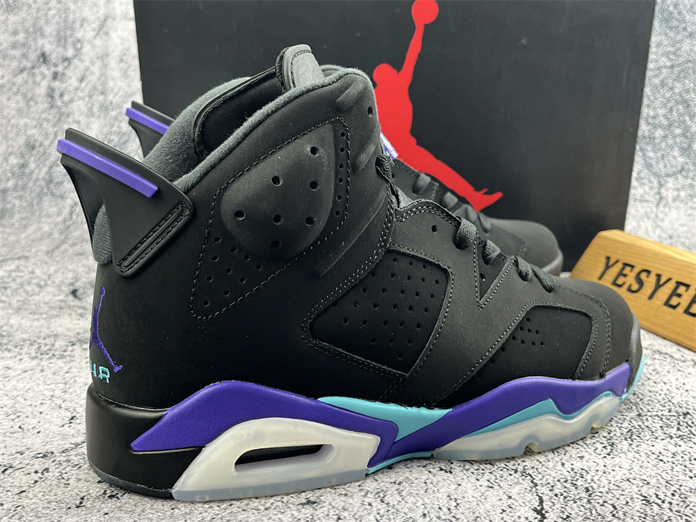 UA AIR JORDAN 6 RETRO 