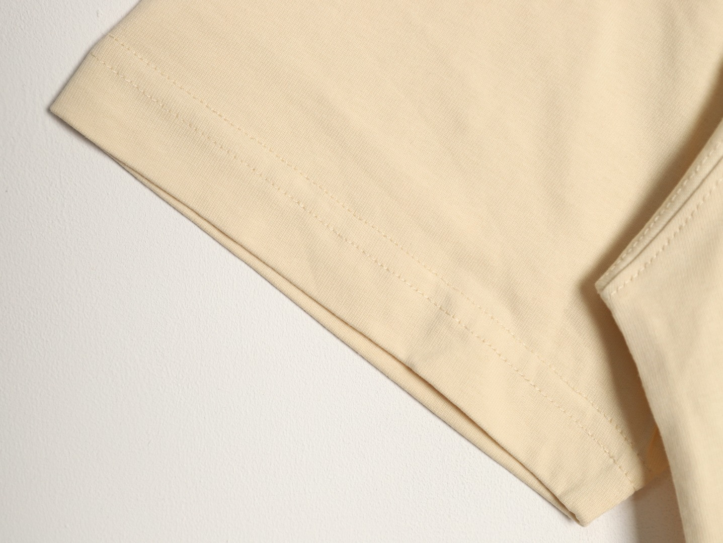 AMI PARIS Short-sleeved T-shirt