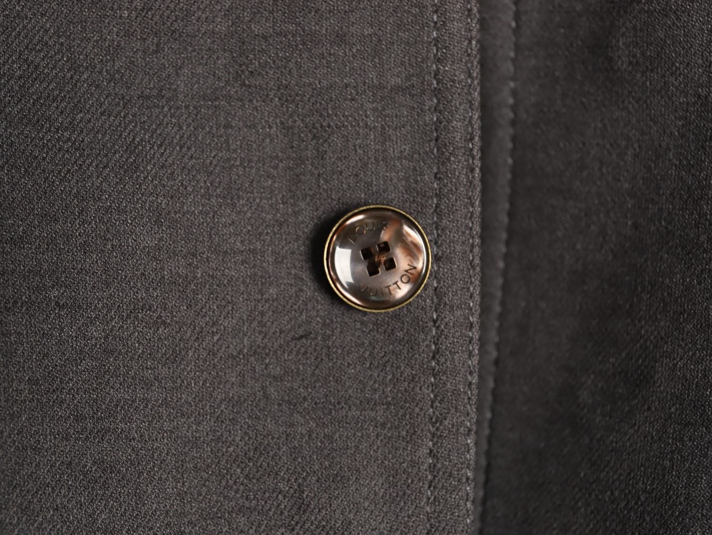 l0vis Vvtt0n lv 26ss coats suit