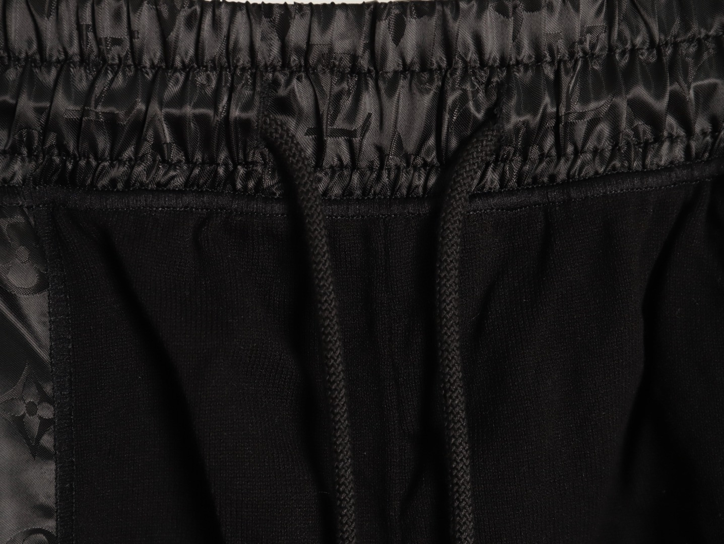l0vis Vvtt0n lv knitting shorts suit