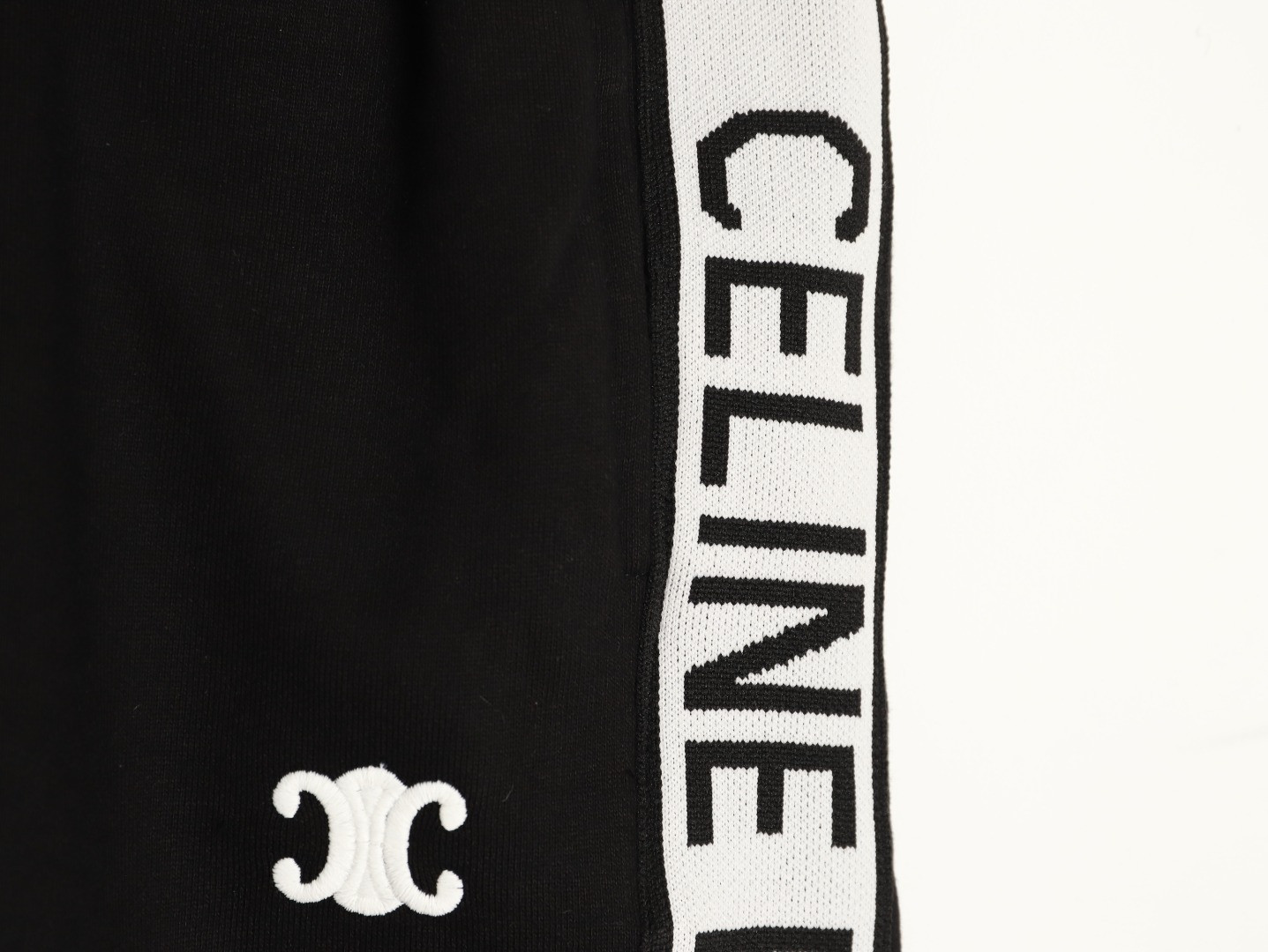 Ce1i*e shorts