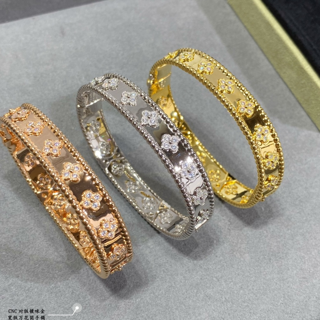 V*n Cl**f & Arpels Wide Kaleidoscope Bracelet