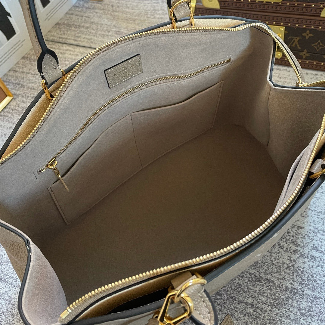 LV GRAND PALAIS M45842