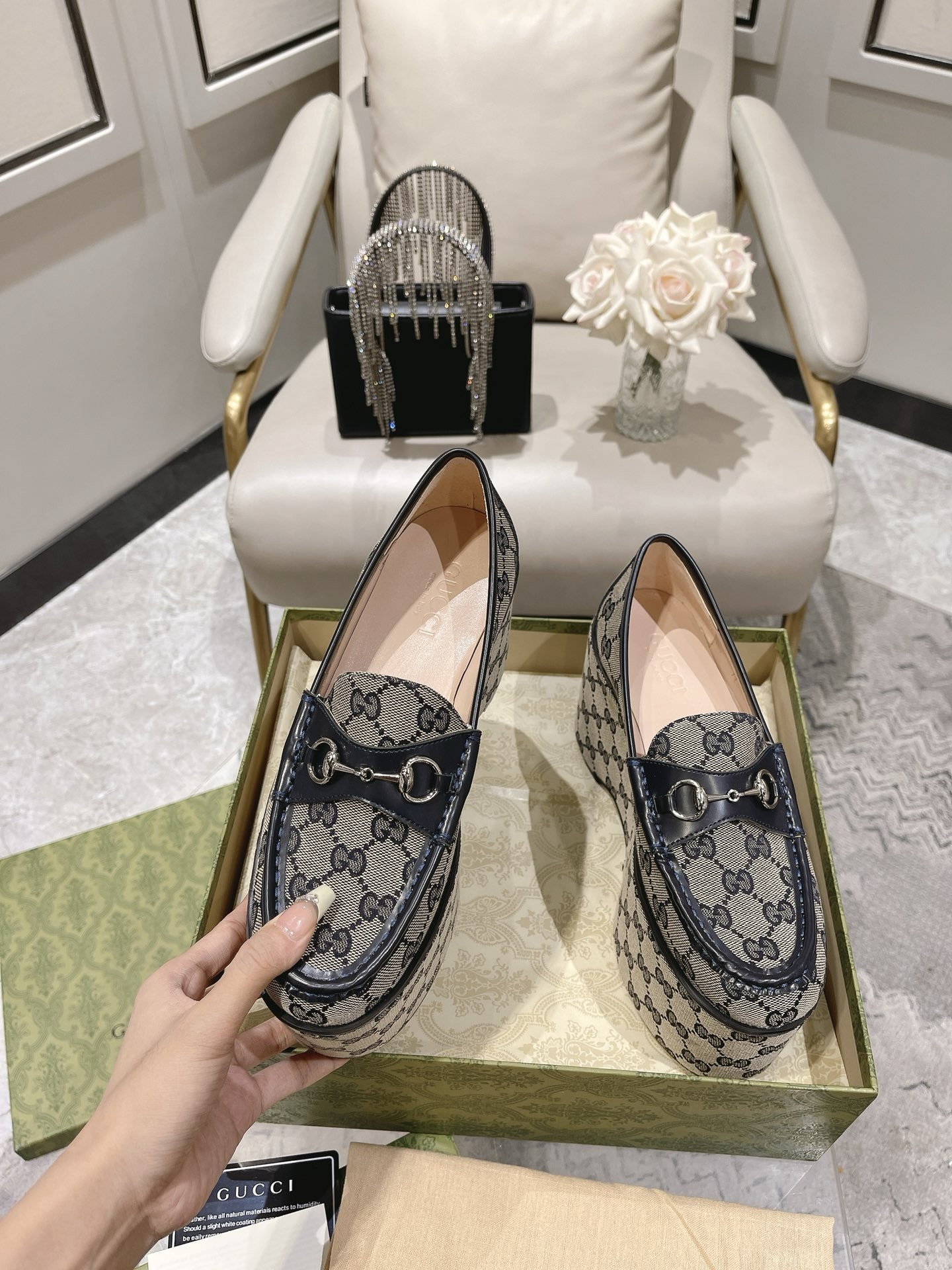 Gvc*1 HORSEBIT PLATFORM LOAFER