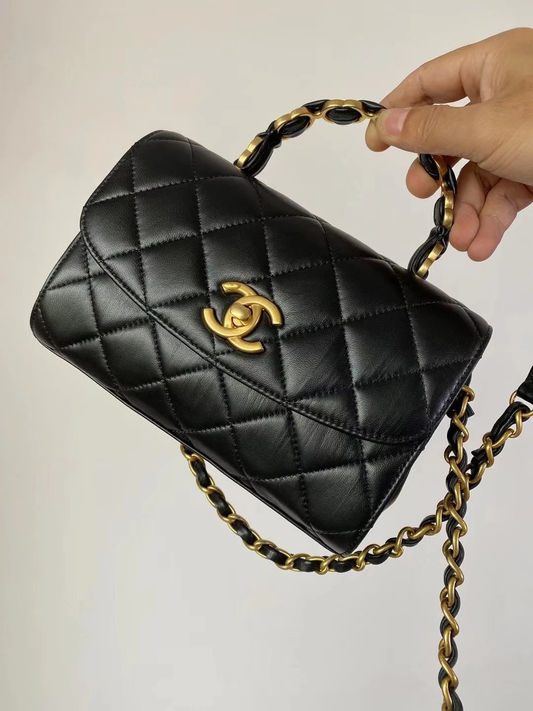 Ch**el MINI FLAP BAG 19.5CM