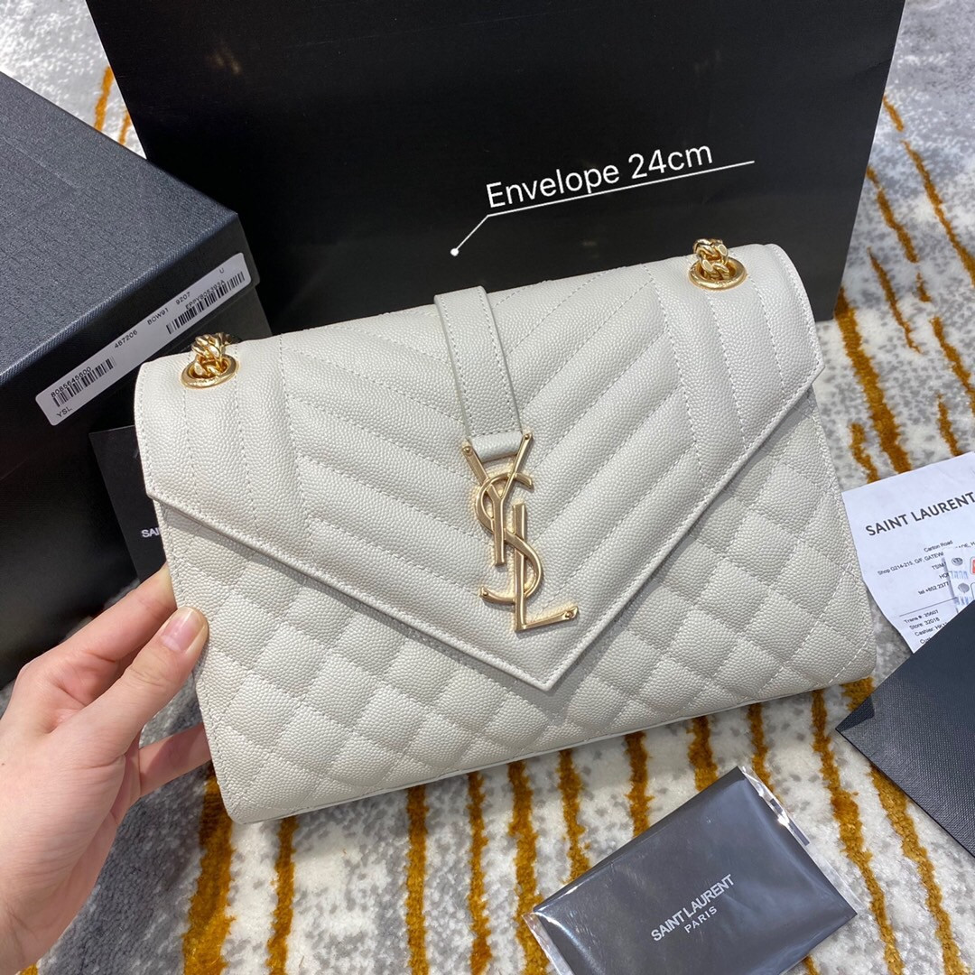 Y51 Envelope medium bag 24cm