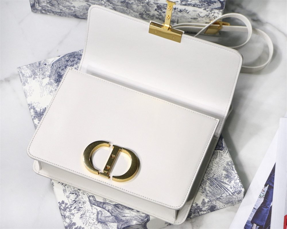 D10r 30 MONTAIGNE CHAIN BAG WHITE