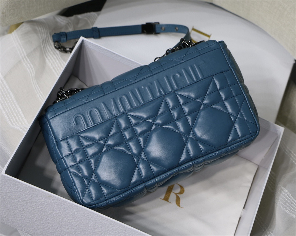 MEDIUM D10r CARO BAG Navy S*pple Cannage Calfskin With Silver Hardware 25.5 x 15.5 x 8 cm