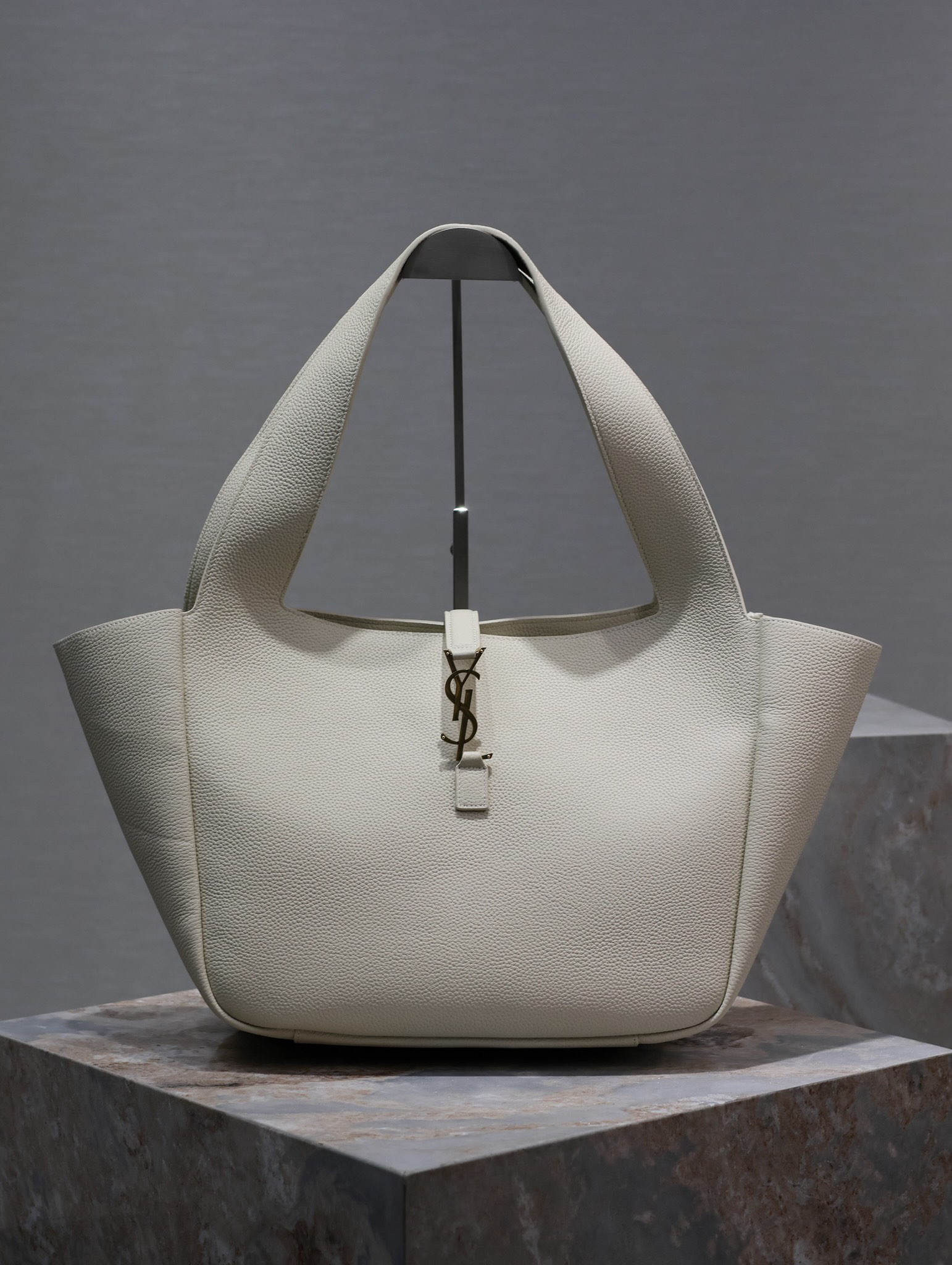 Y51 BEA IN GRAINED LEATHER White