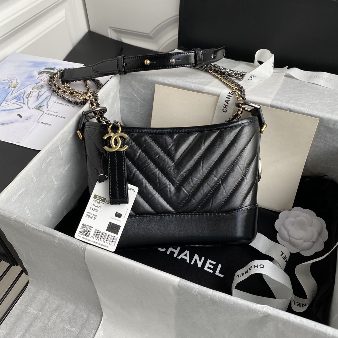 Ch**el Gabrielle SMALL BLACK 20 x 15 x 8cm