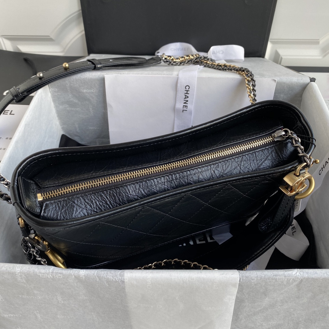 Ch**el Gabrielle MEDIUM BLACK with shoulder strap letters 21 x 28 x 10cm