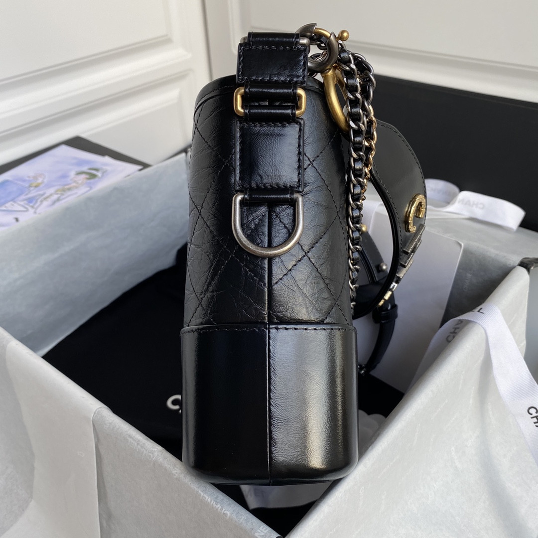 Ch**el Gabrielle MEDIUM BLACK with shoulder strap letters 21 x 28 x 10cm