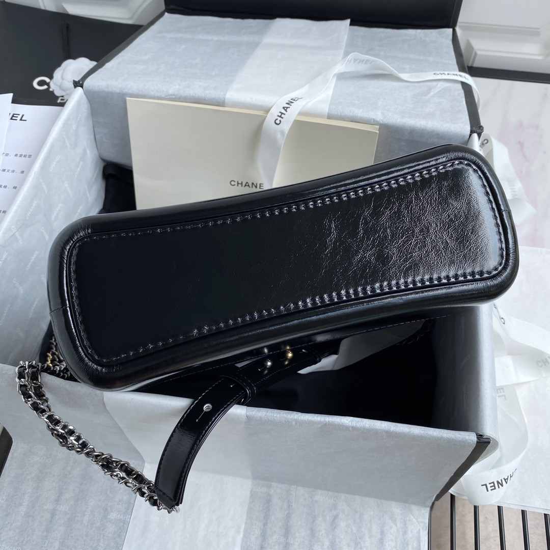 Ch**el Gabrielle MEDIUM BLUE BLACK 21 x 28 x 10cm