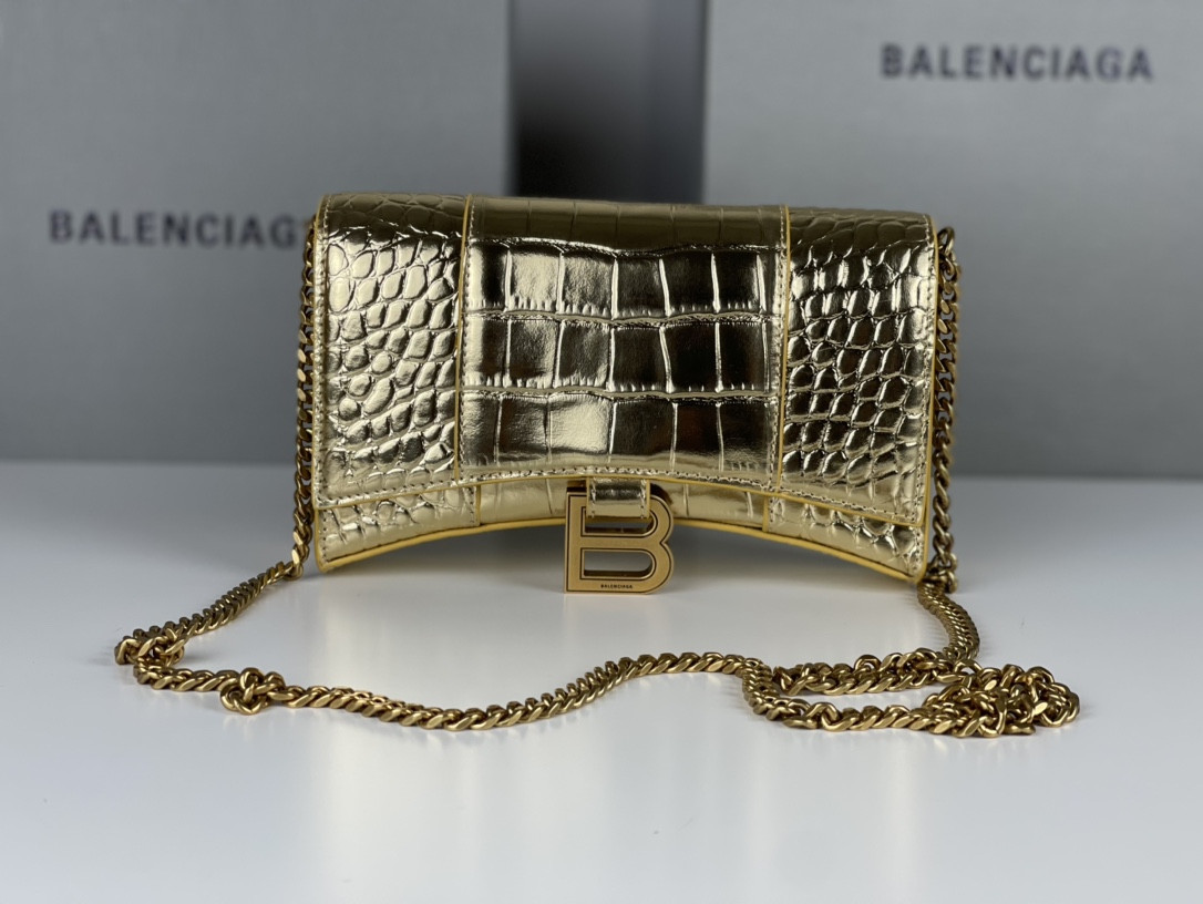 Ba1en*iaga WOMEN'S HOURGLASS WALLET ON CHAIN CROCODILE EMBOSSED IN GOLD L7.6 x H4.7 x W1.9 inch