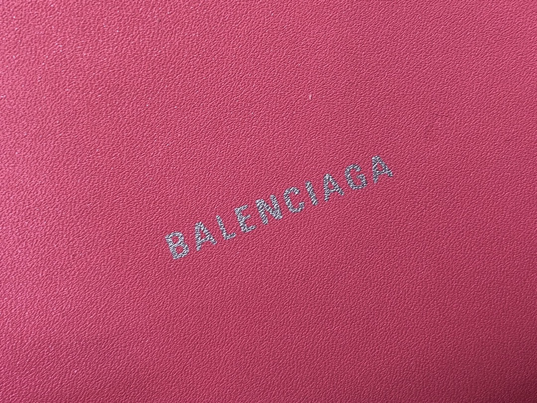 Ba1en*iaga WOMEN