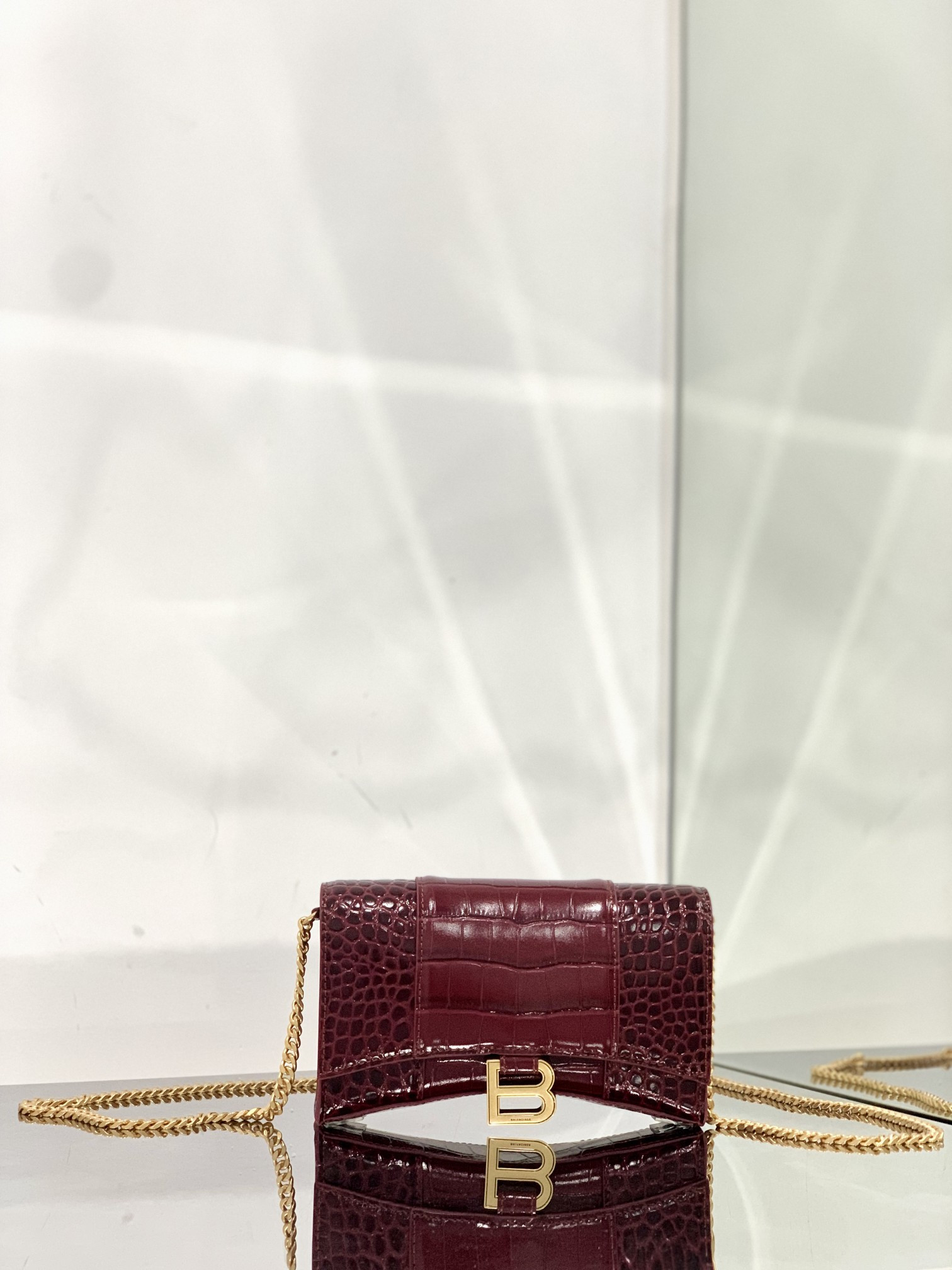 Ba1en*iaga WOMEN'S HOURGLASS WALLET ON CHAIN CROCODILE EMBOSSED L7.6 x H4.7 x W1.9 inch