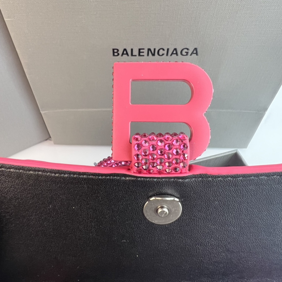 Ba1en*iaga WOMEN