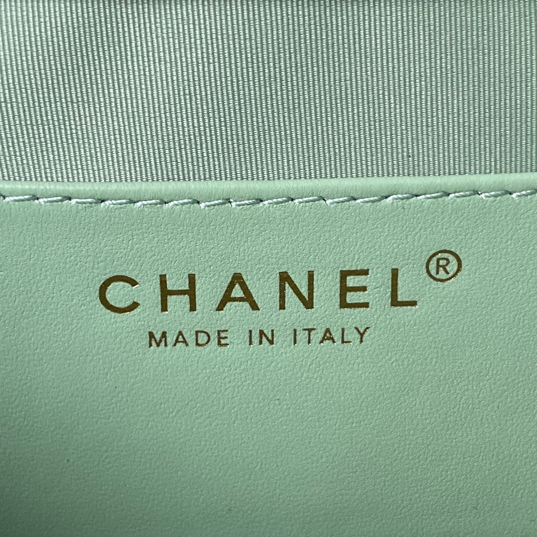 Ch**el BAGUETTE BAG LIGHT GREEN 4.5 × 9.4 × 1.8 in