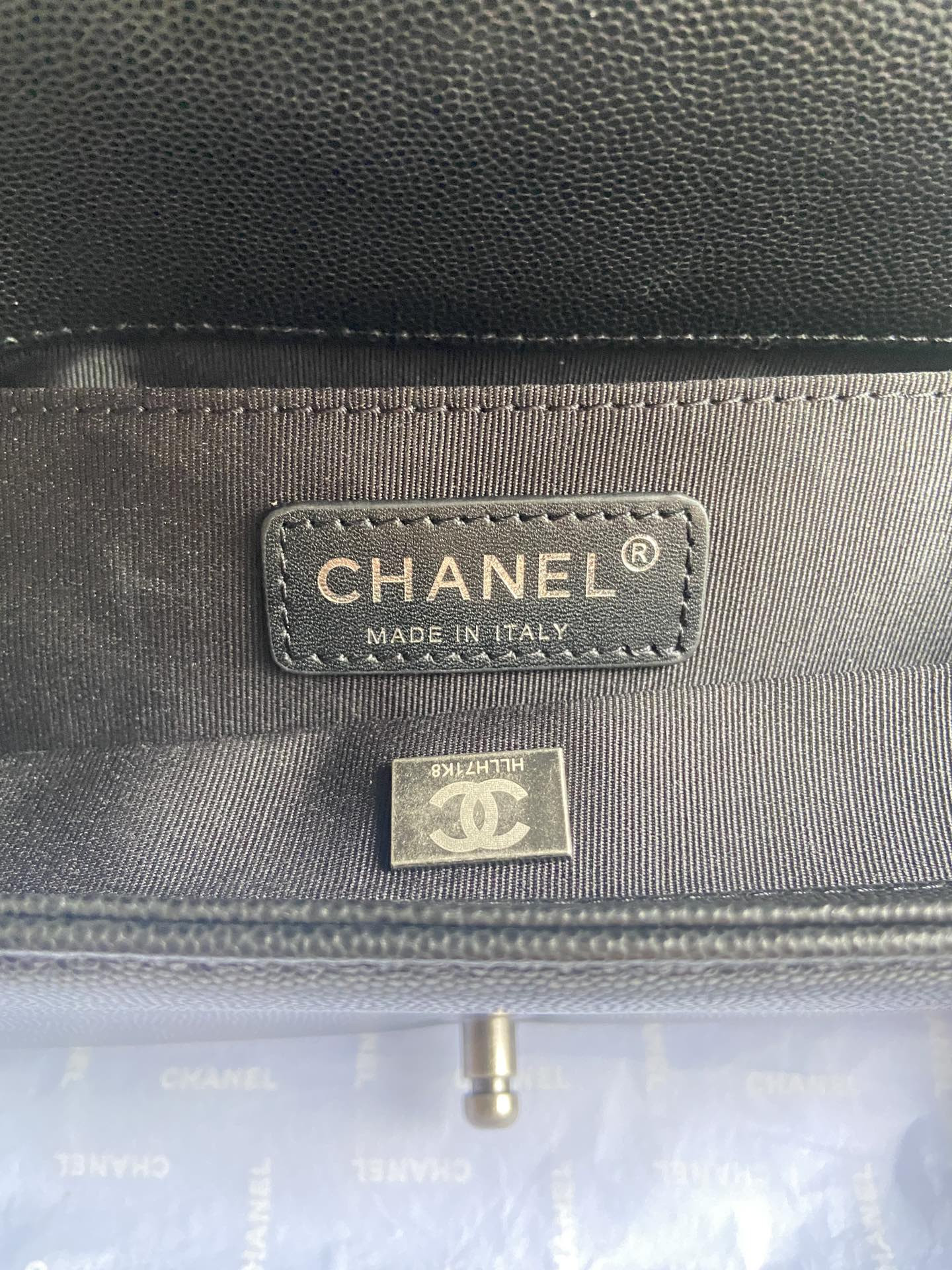 BOY Ch**el HANDBAG Shiny Grained Calfskin 5.9 × 9.8 × 3.5 in