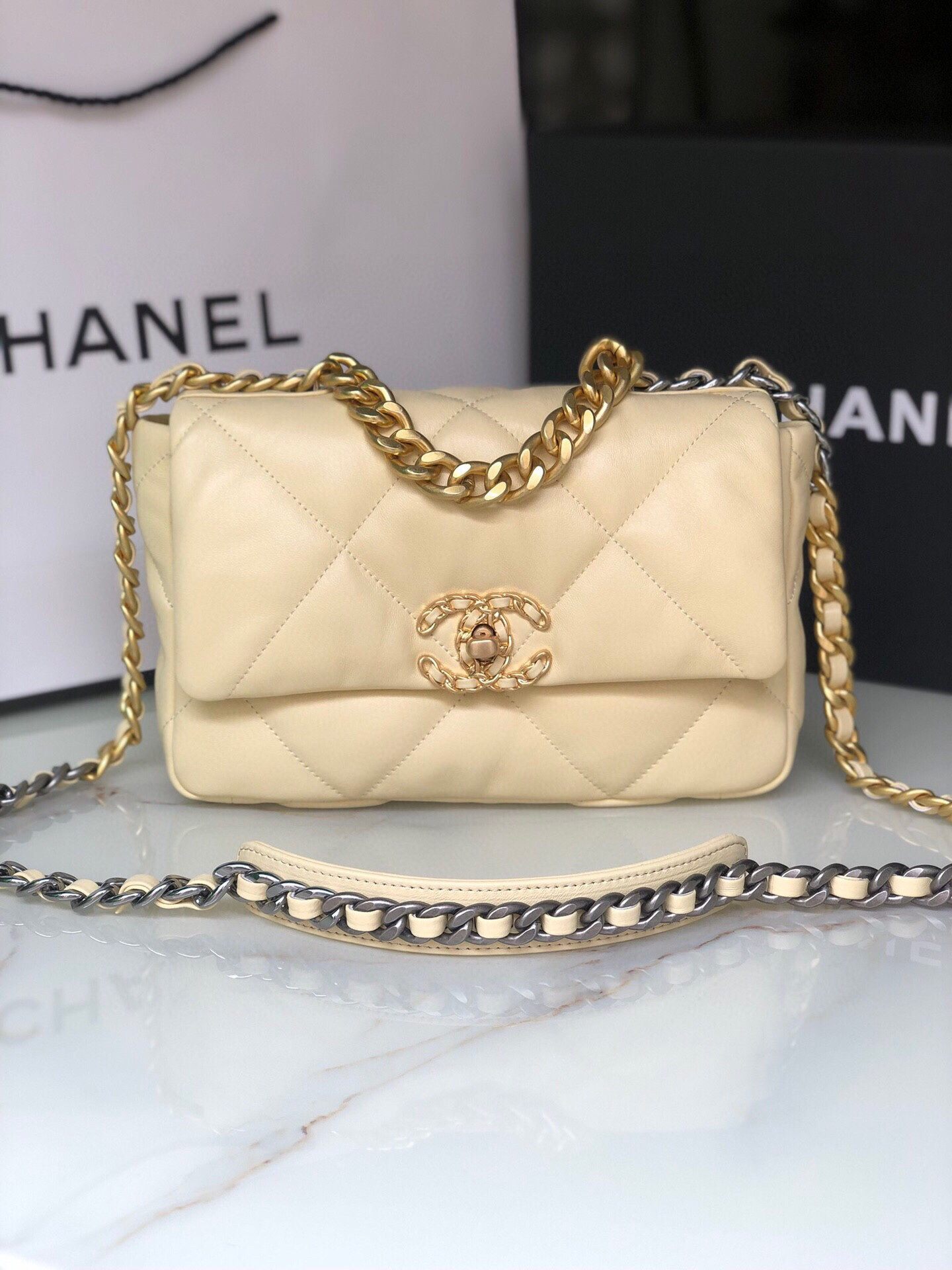 Ch**el 19 HANDBAG Shiny Leather, Gold-Tone, Silver-Tone & Ruthenium-Finish Metal Dark Yellow 6.2 × 10.1 × 3.5 in