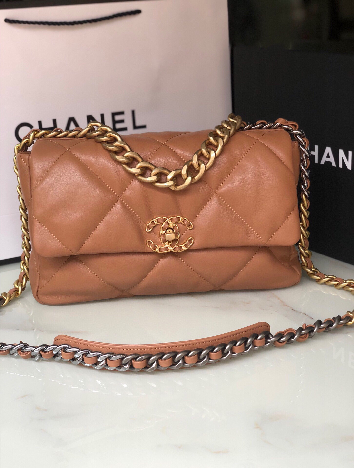 Ch**el 19 LARGE HANDBAG Shiny Leather, Gold-Tone, Silver-Tone & Ruthenium-Finish Metal Caramel 7.8 × 11.7 × 3.9 in