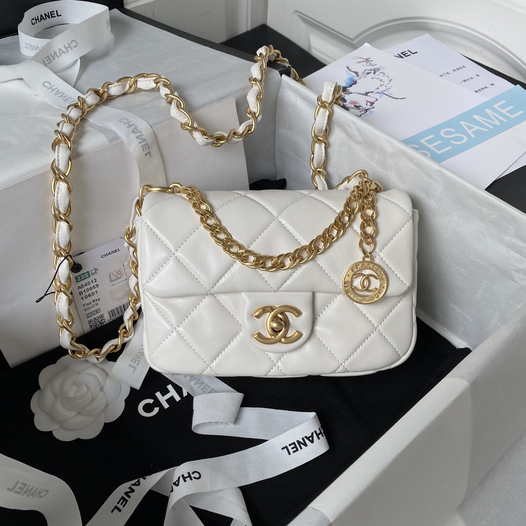 Ch**el MINI FLAP BAG WHITE 4.7 × 7.8 × 2.3 in